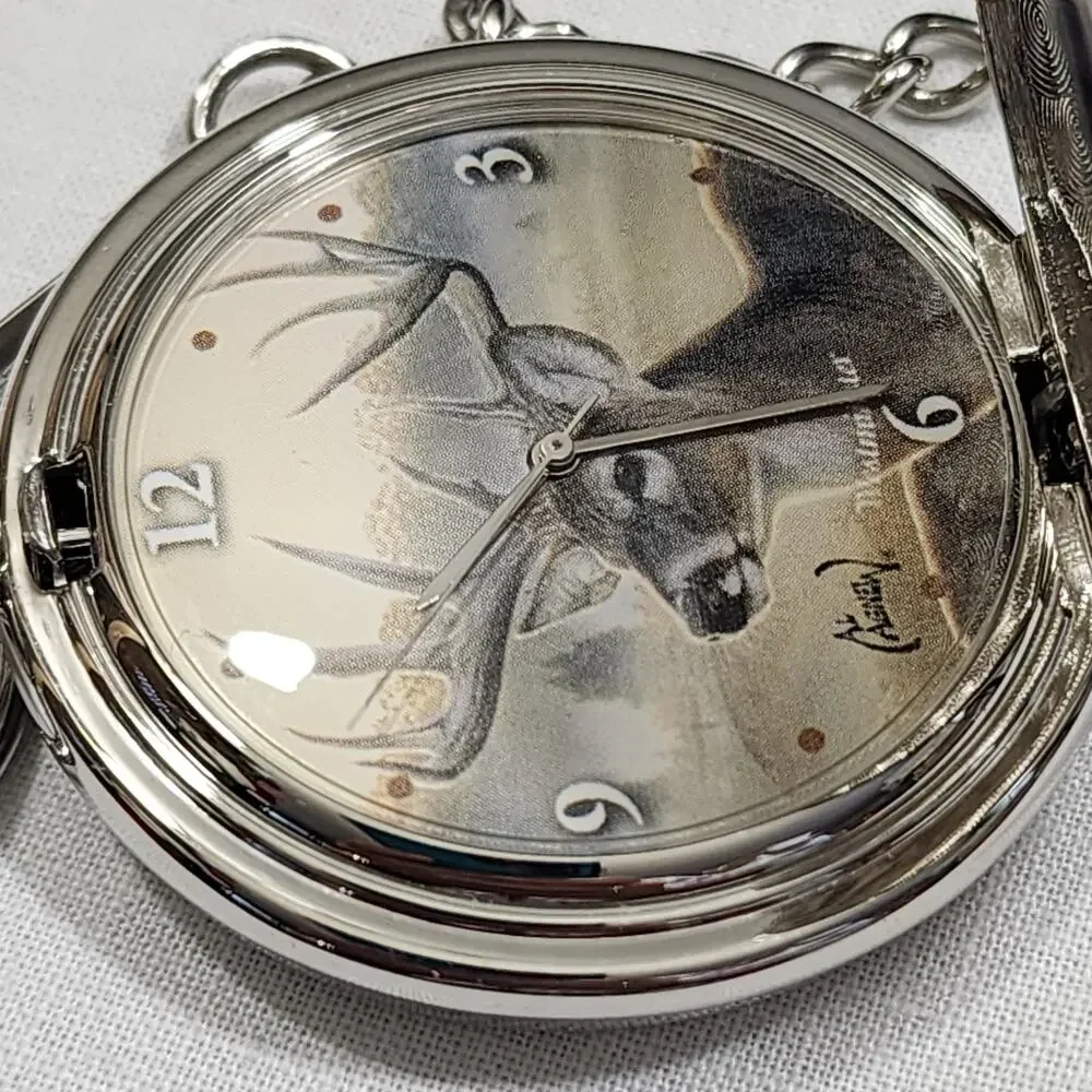 Al Agnew White Tailed Deer Pocket Watch Quartz Movement Silver Tone Case Chain